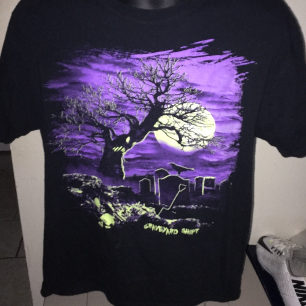 Fruit Of The Loom Graveyard Shift Design Black Tee